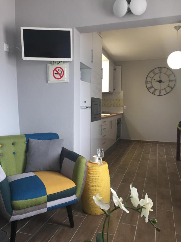 Superior Apartment image 2