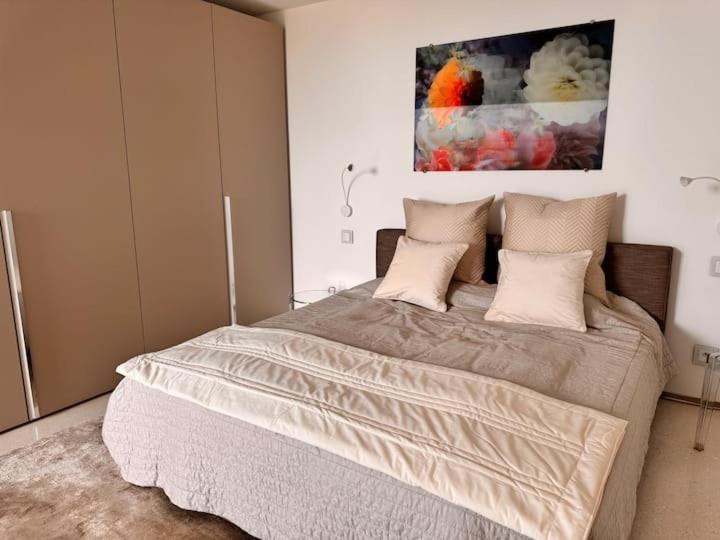 PLEASE READ HOST PROFILE BEFORE RESERVATION - Luxurious Villa Beusoleil Monaco 10-Minute Walk from Monte-Carlo Casino - image 22