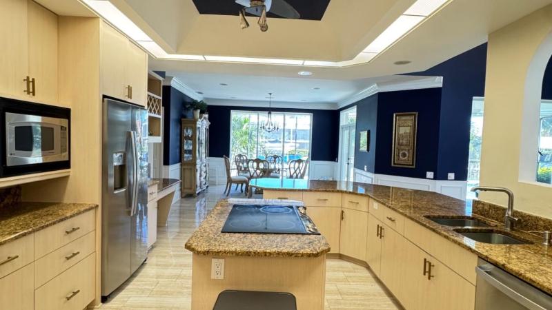 Lighthouse 1124 home - image 14