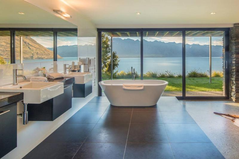 Bellbrae Luxury Villa by MajorDomo - image 36