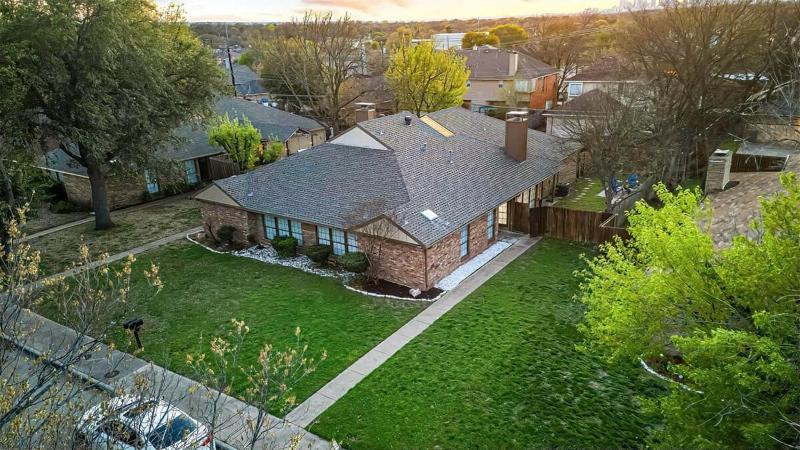 Fire-lit Haven: New Hot Tub+Game Room+Horseshoes - image 32