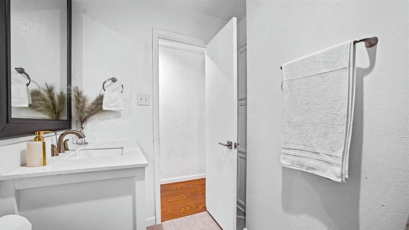 Fire-lit Haven: New Hot Tub+Game Room+Horseshoes - image 42