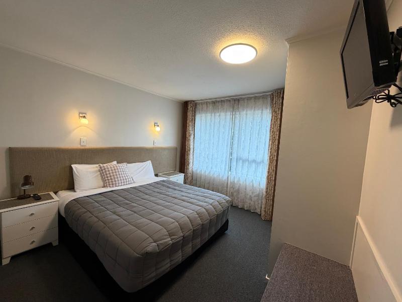 Aalton Motel - image 45