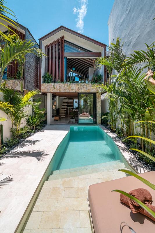 Villa Mūna-Tropical 1BR villa near Bingin Beaches! - image 16