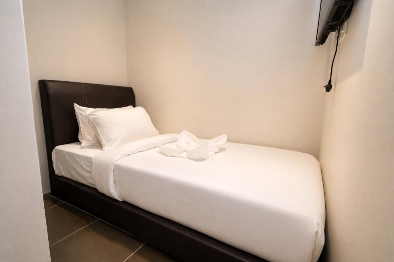 Swing and Pillows - Damansara Perdana - image 14