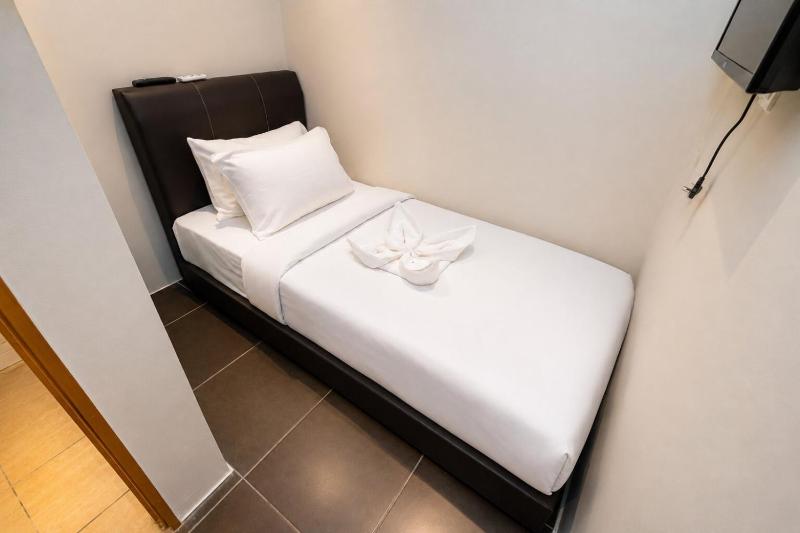 Swing and Pillows - Damansara Perdana - image 10