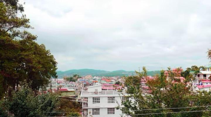 2BR Homestay with view in Shillong near NLU - image 13