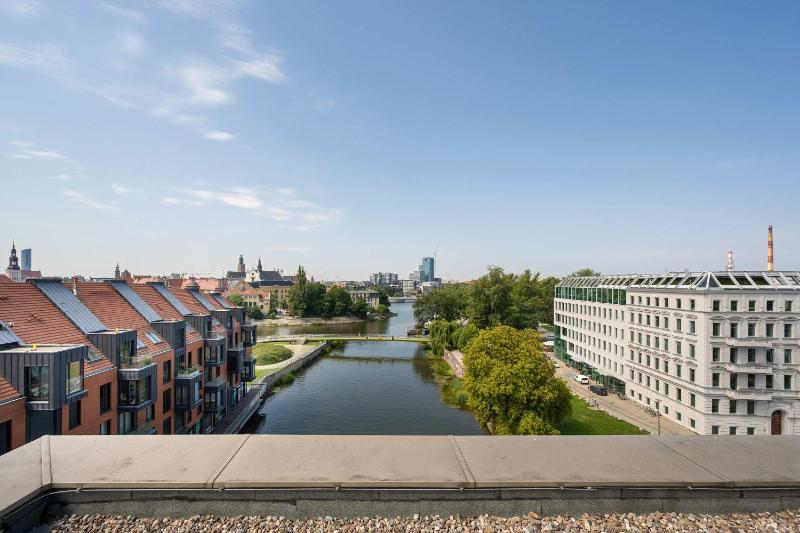 Przestronny Apartament z Tarasem i Parkingiem by Renters Restige - image 12