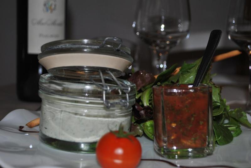 Hôtel Restaurant Le Provençal - image 7