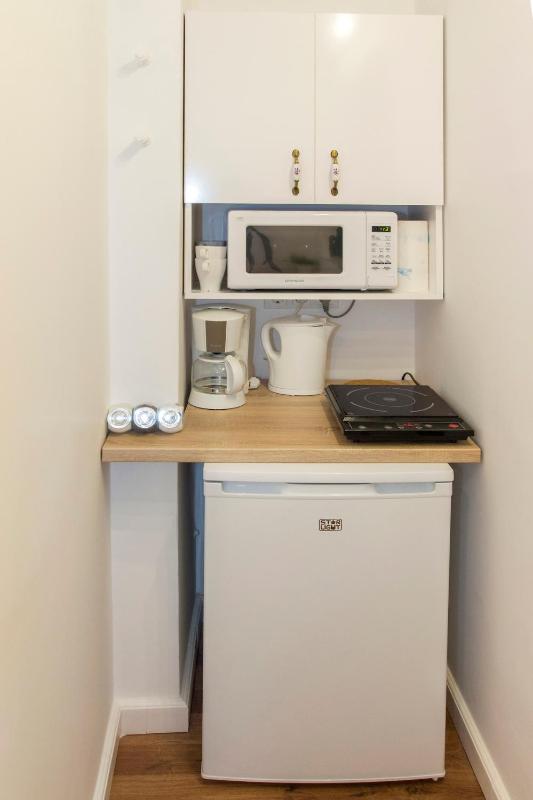 Old Town Studio by MRG Apartments - image 7