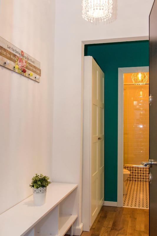 Old Town Studio by MRG Apartments - image 16