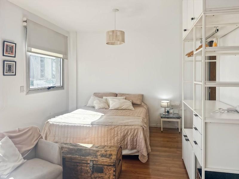 Charming Central Buenos Aires Apartment with City Views - image 14