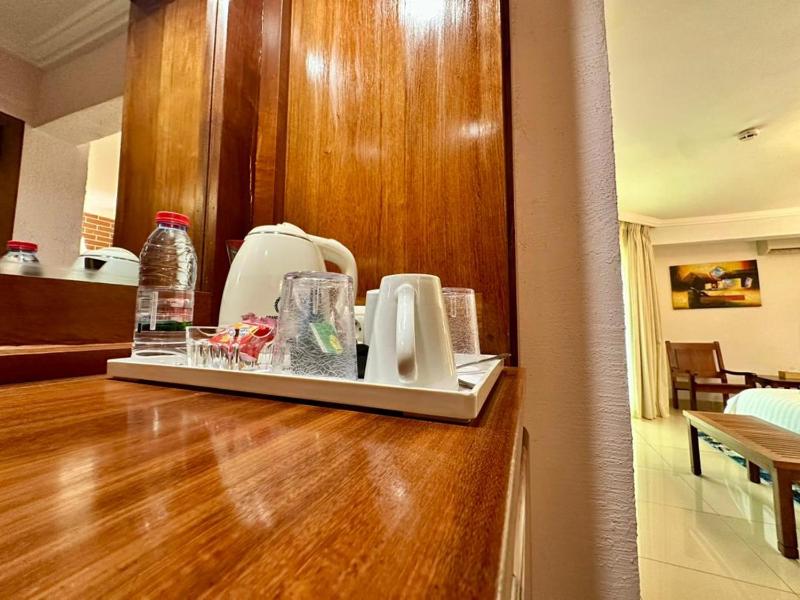 Grand Hotel Airport - image 15