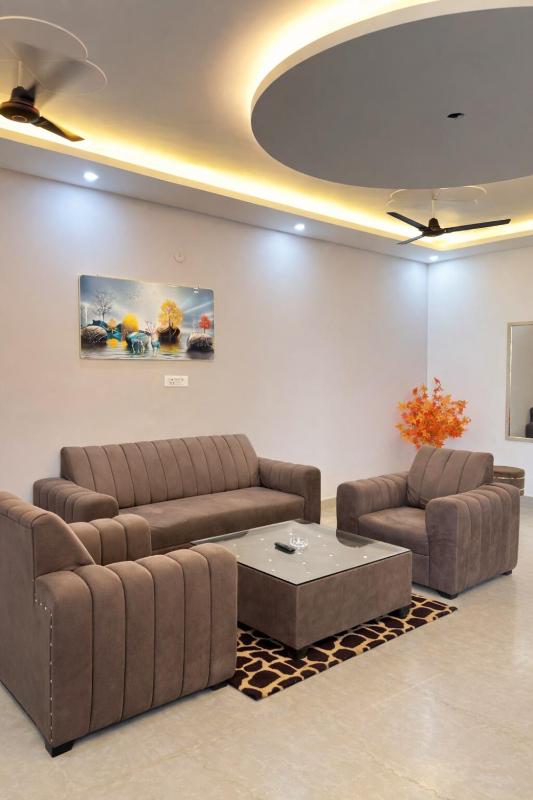 Spacious 2BHK Apartment - Near India Expo Mart - image 50