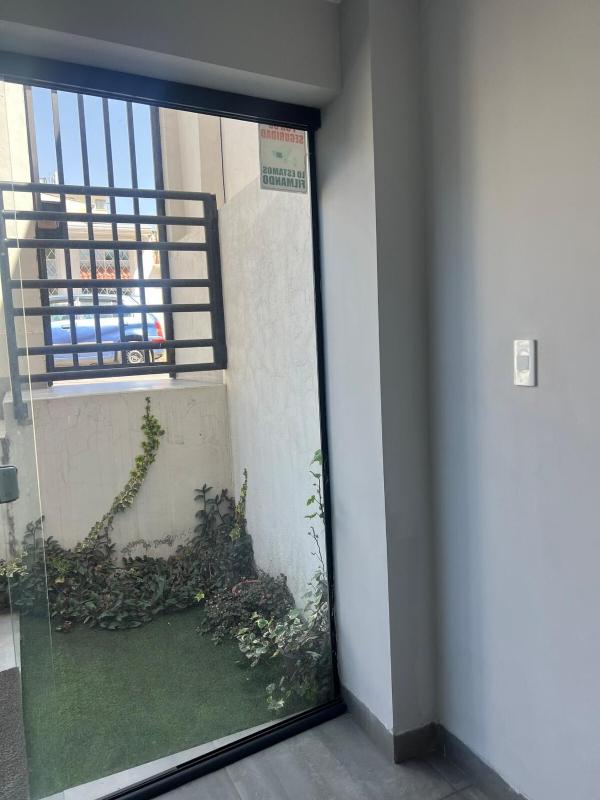 Departamento en Obrajes - Cómodo y ubicación estratégica - image 8