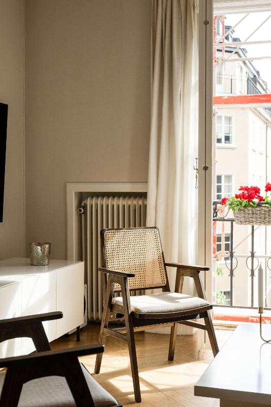 Beautiful Karlaplan Apartment 70sqm Balcony - image 14