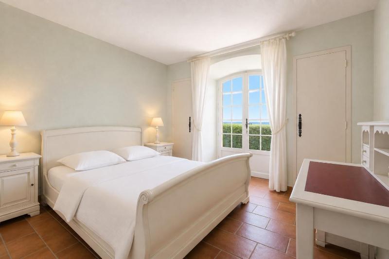 Villa Bellevue vue mer et piscine - image 12