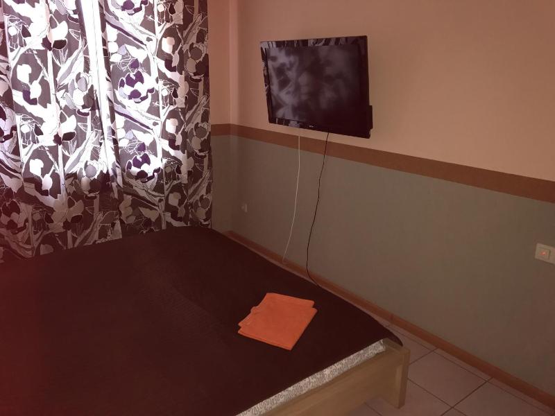 Standard Double Room image 3