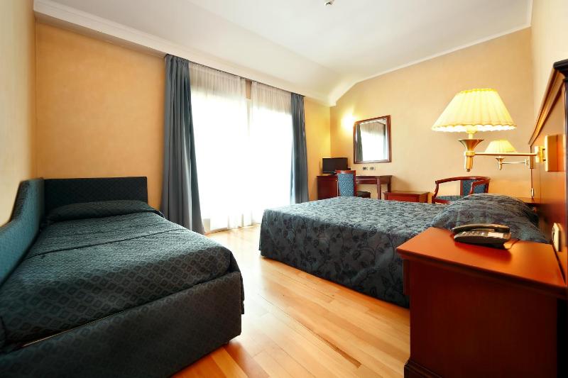 Hotel Terminal - image 12