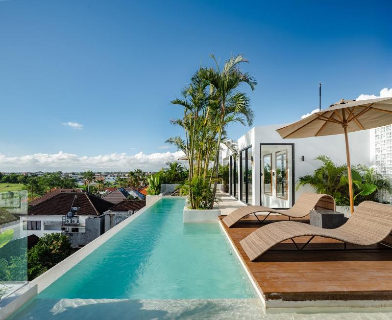 Modern Cozy Apartment in Berawa Canggu - image 1