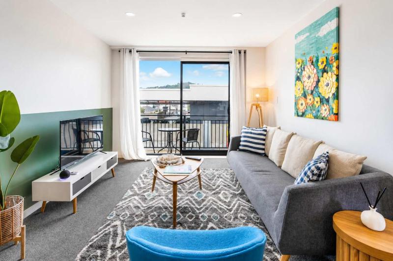 Newtown Tranquility Spacious 2-Bedroom Apartment - image 13