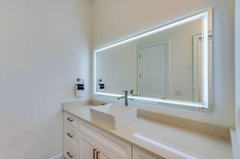 Waterfront Navarre Retreat | Parking | Sleeps 8 - image 14