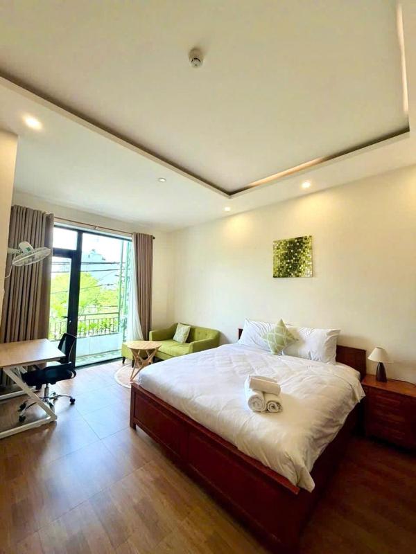 Cozy apartment with green view - image 1