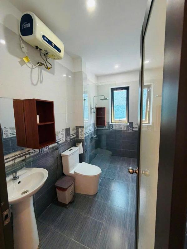 Cozy apartment with green view - image 6