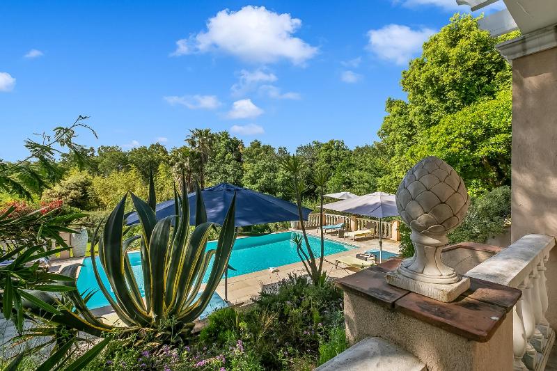 Luxury Villa Vallon - Private Heated Pool - image 48