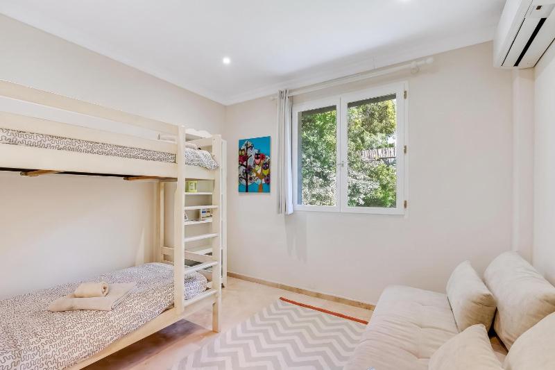 Luxury Villa Vallon - Private Heated Pool - image 24