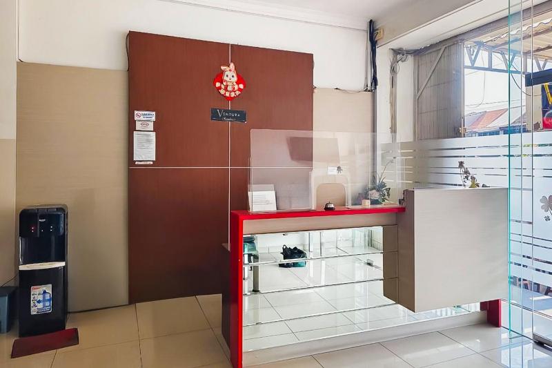 Urbanview Ventura Residence near Kota Lama Semarang - image 17
