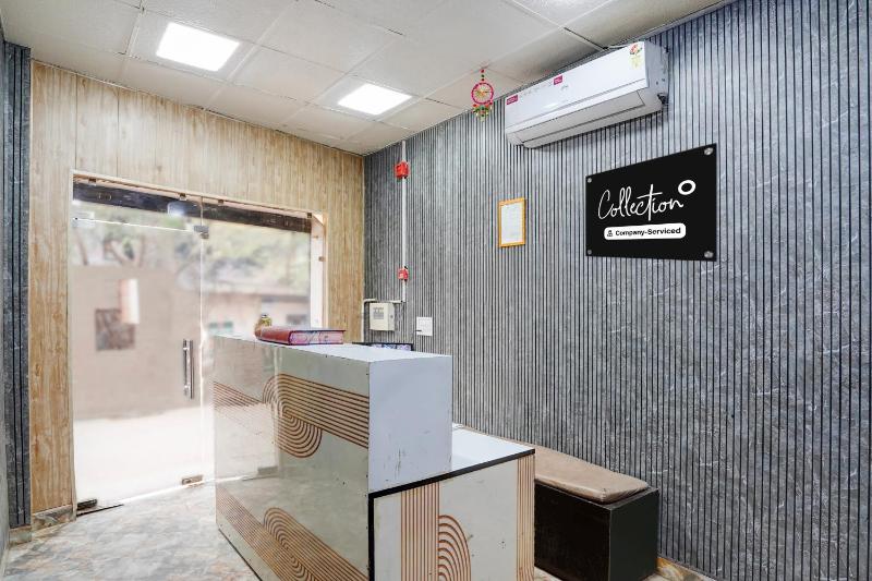 Collection O Hindon Airport Ghaziabad - image 31
