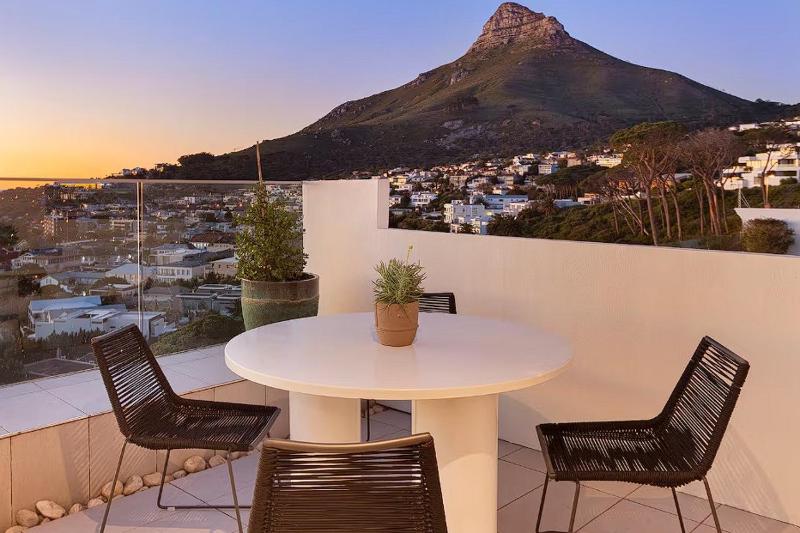 Perfect set up for group of friends or a large family ! - image 15