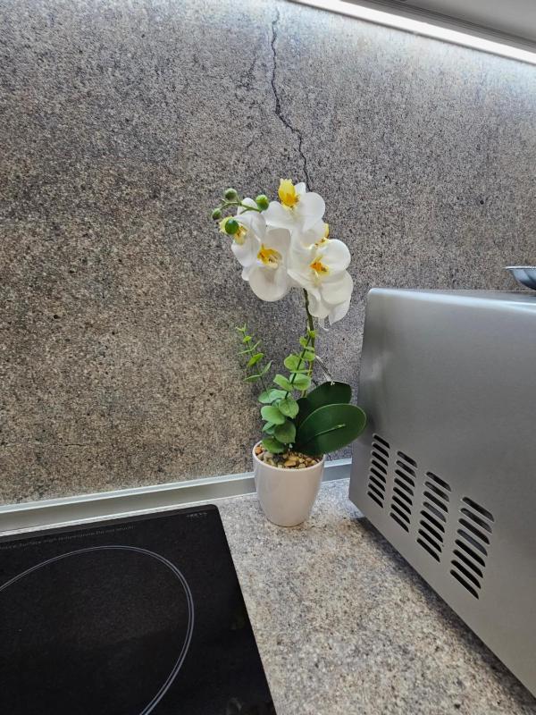 Apartment City center with workspace & wifi near Metro station - image 15