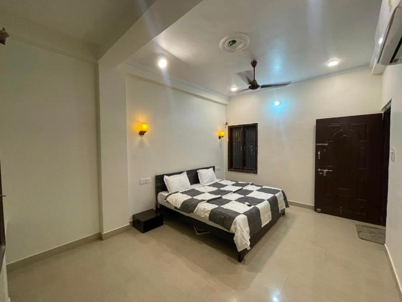 Leela Homestay-Varanasi-Two BHK luxury apartment - image 5