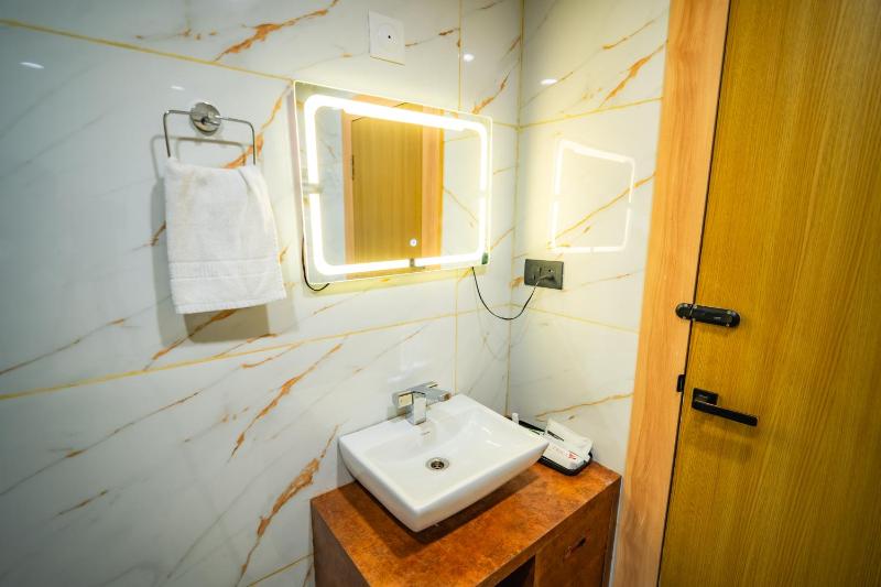 Hotel Mariya International Bodh Gaya - image 16
