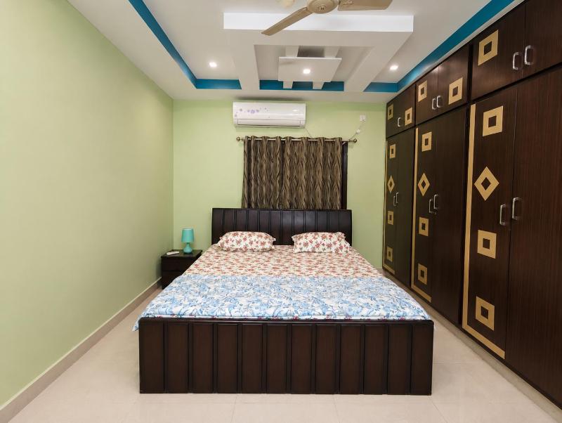 KB's Stay - The Orchid 2BHK Duplex - image 7