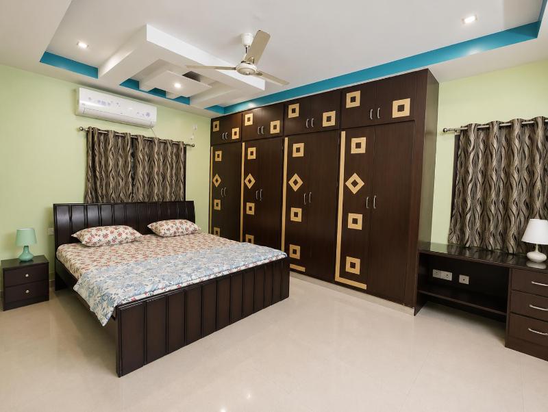 KB's Stay - The Orchid 2BHK Duplex - image 21