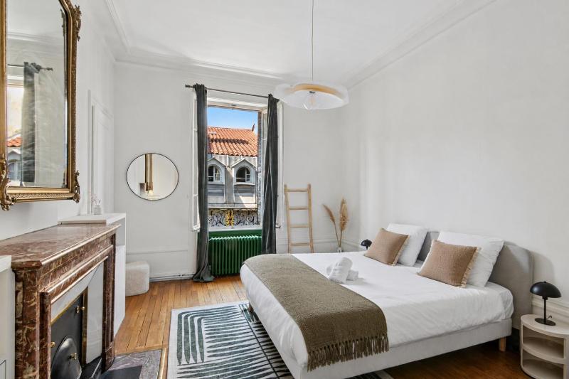 Number 1 - NOCNOC - Elegant 2 bedroom apartment - image 14