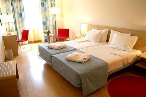 Double or Twin Room image 1