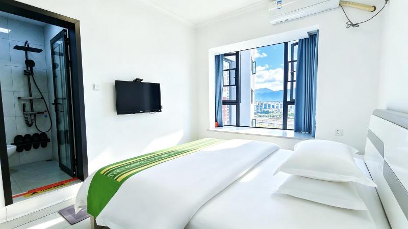 Zhangjiajie Qingfeng B&B West Station Branch - image 47