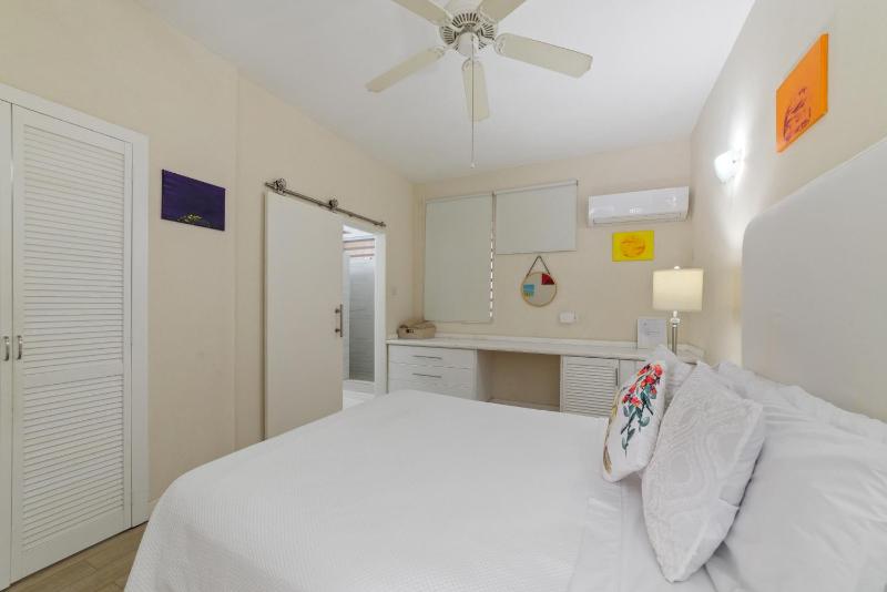 Golden View No 107 - image 16