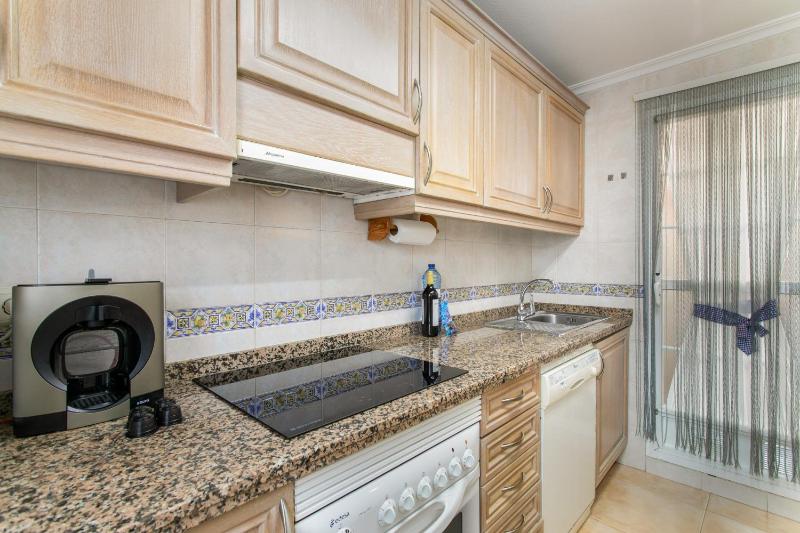 Magnifico chalet con piscina - image 7