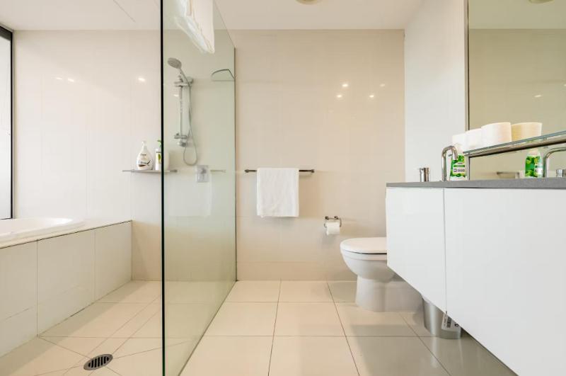 Fredman Penthouse - image 10
