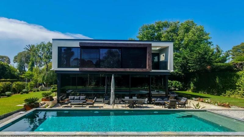 AntibesLuxuriousResidence - image 21
