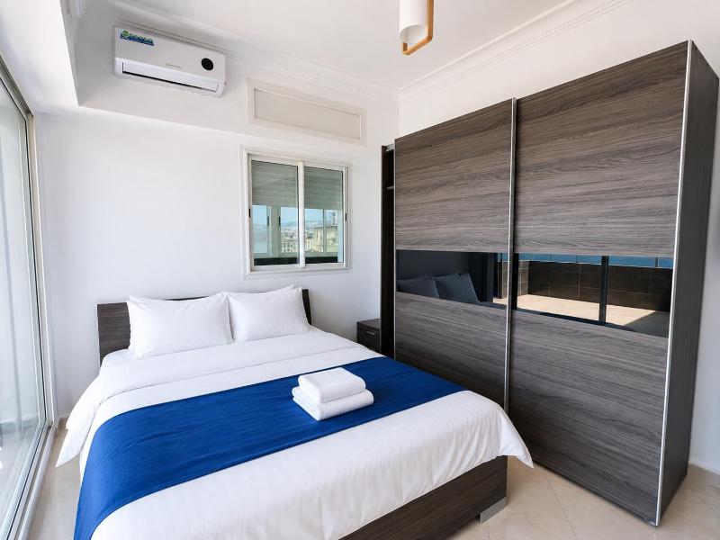 Corniche Ocean View appartement - premium and location-focused - Piscine & Wifi & Parking & AC - image 9