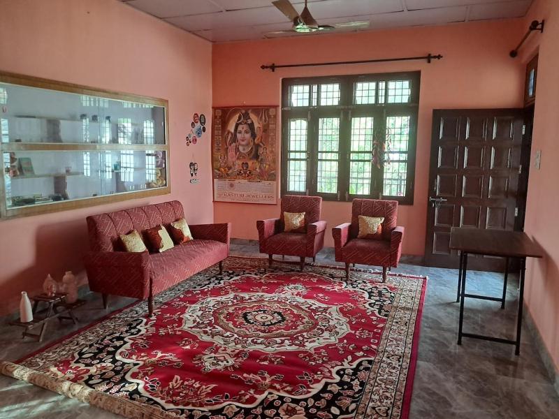 Peaceful 2 BR Stay with Party Hall & Kitchen - image 10