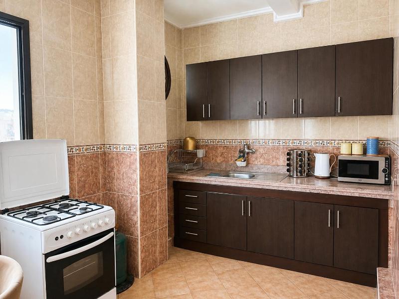 Corniche Ocean View appartement - premium and location-focused - Piscine & Wifi & Parking & AC - image 11