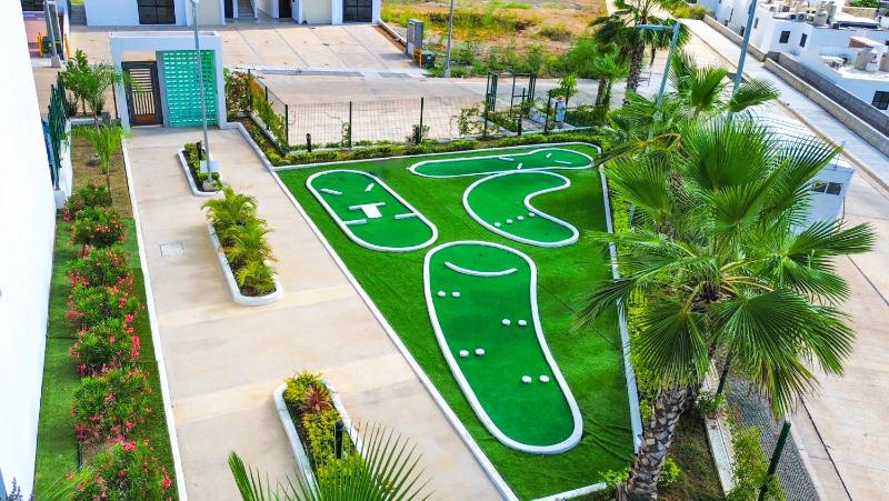 Indigo Modern Apt Steps from Playa Brujas Beach - image 34