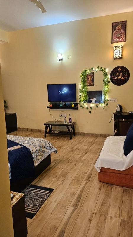 Vrindavan Spritual Stay - image 46
